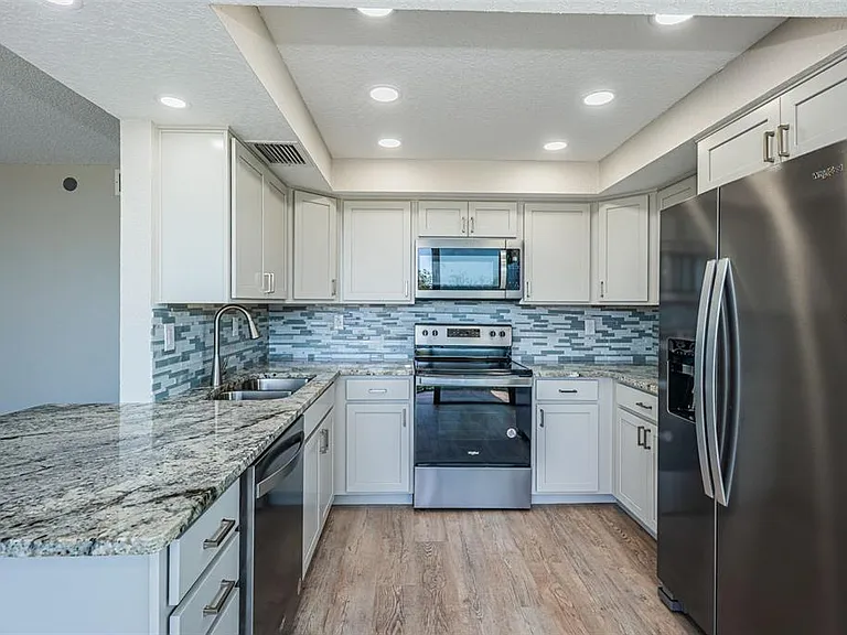 6177 Sun Blvd #404 — Photo 3