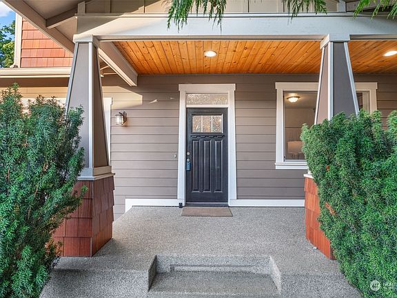 3rd image of 17233 14th Avenue W