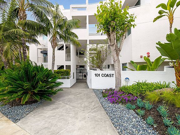 3rd image of 101 Coast Blvd Unit 4B