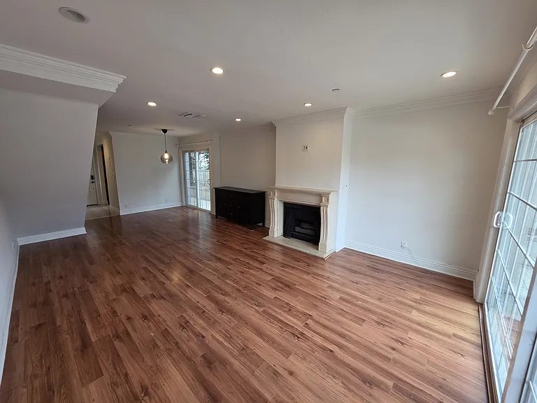 620 W Doran St #7 — Photo 4