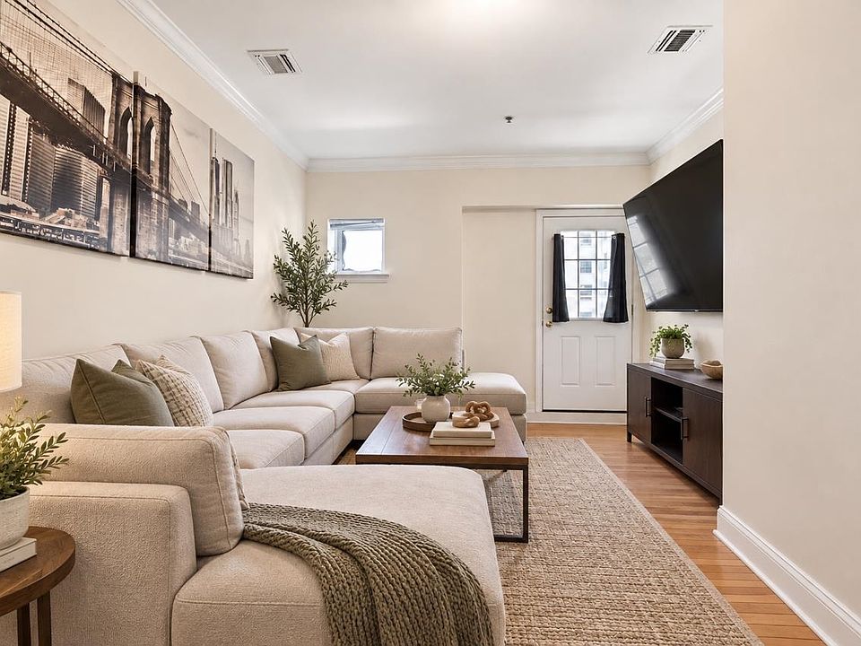 1st image of 218 Jackson St #7B