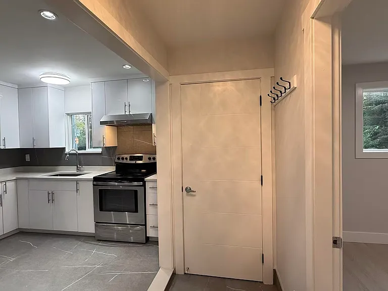 20700 51b Ave — Photo 14