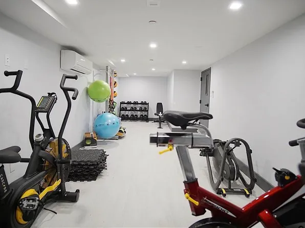 203 Rochester Avenue image 11 of 16