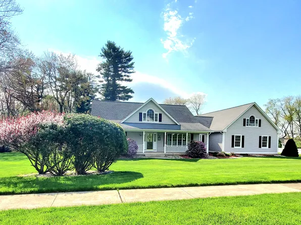 5 Justin Drive, Ellington, CT 06029