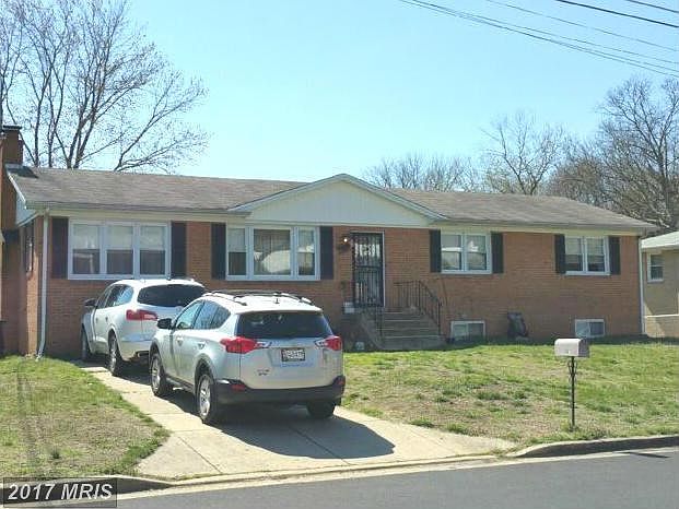 Solid t all brick rambler