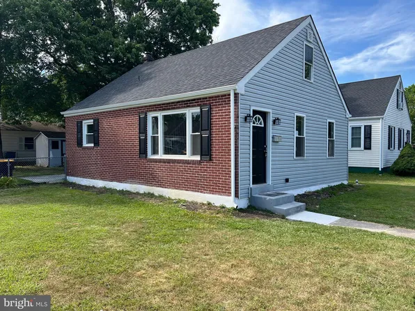 1 Harvey Pl, Wilmington, DE 19805