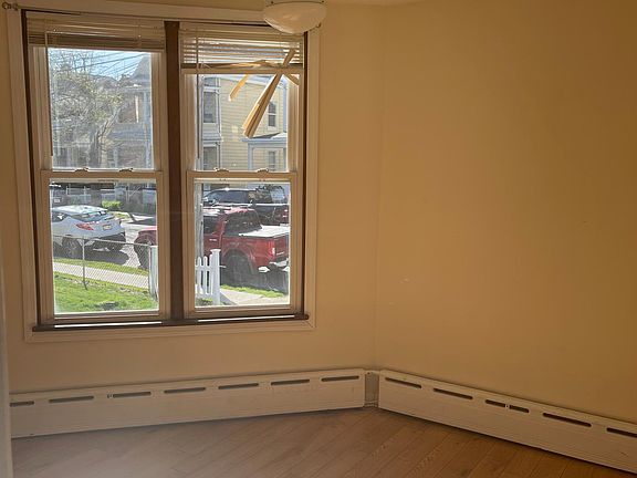 4th image of 115 N High St #1