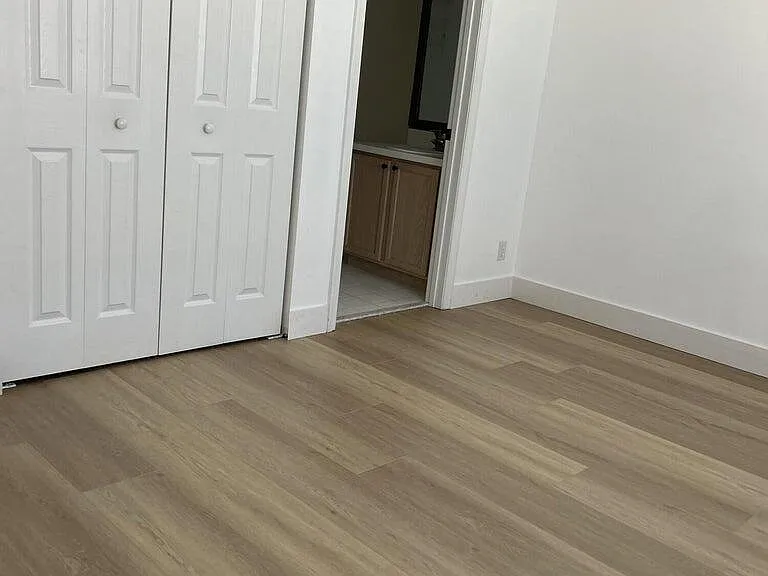 6974 Oak Bridge Ln — Photo 18