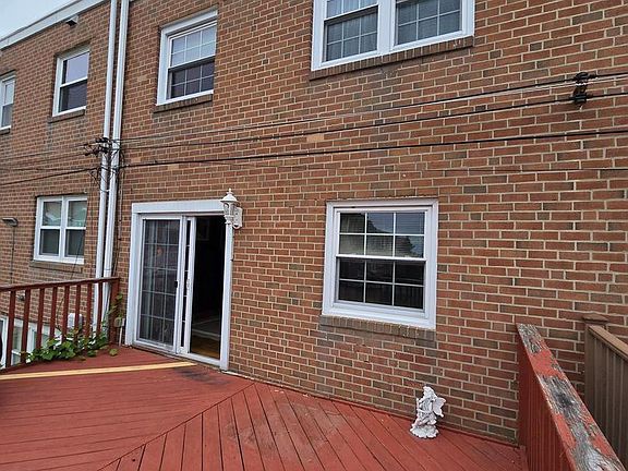 5th image of 10213 Ambridge Pl