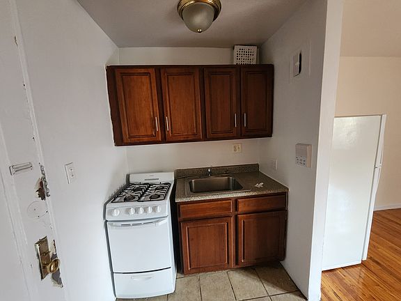 2nd image of 14105 Pershing Cres #2B