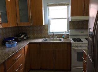 1458 E 28th St, Brooklyn, NY 11210