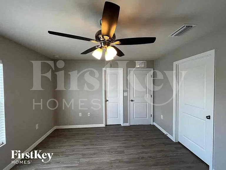 1005 NW 13th Ave — Photo 12