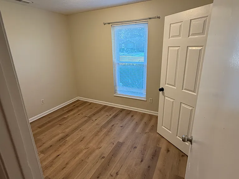 6408 Riverdale Rd — Photo 6