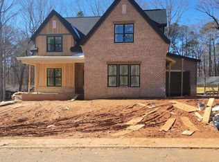8717 Little Deer Ln, Raleigh, NC 27613