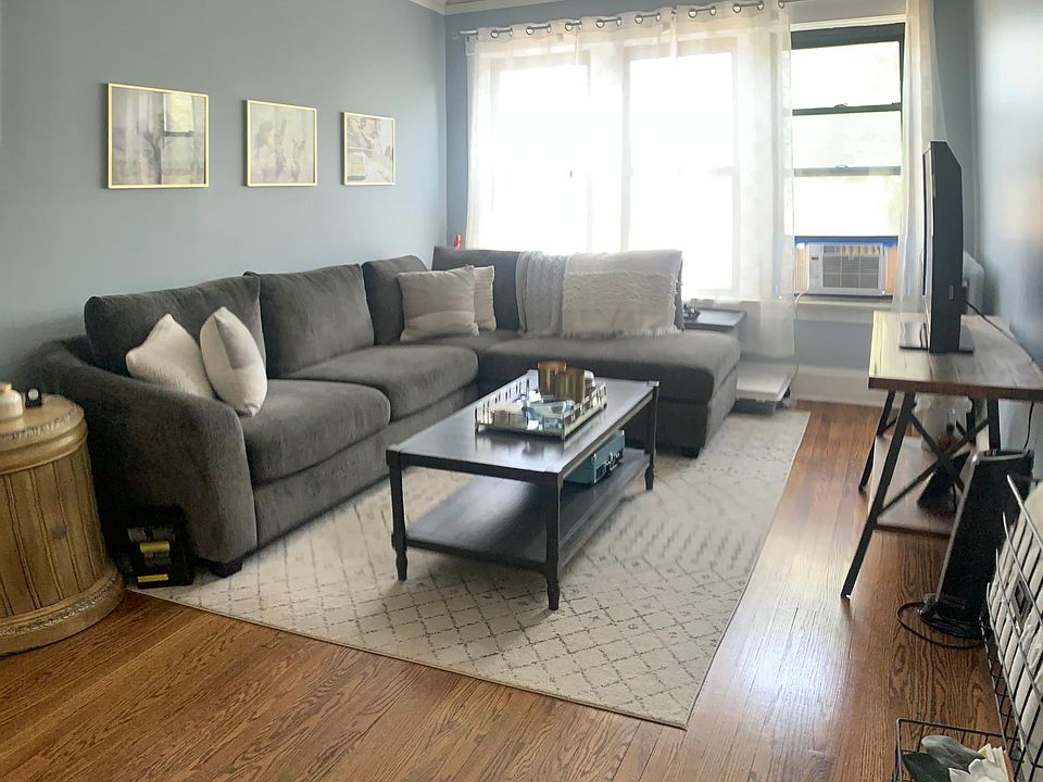 1st image of 6406 N Hermitage Ave APT 3