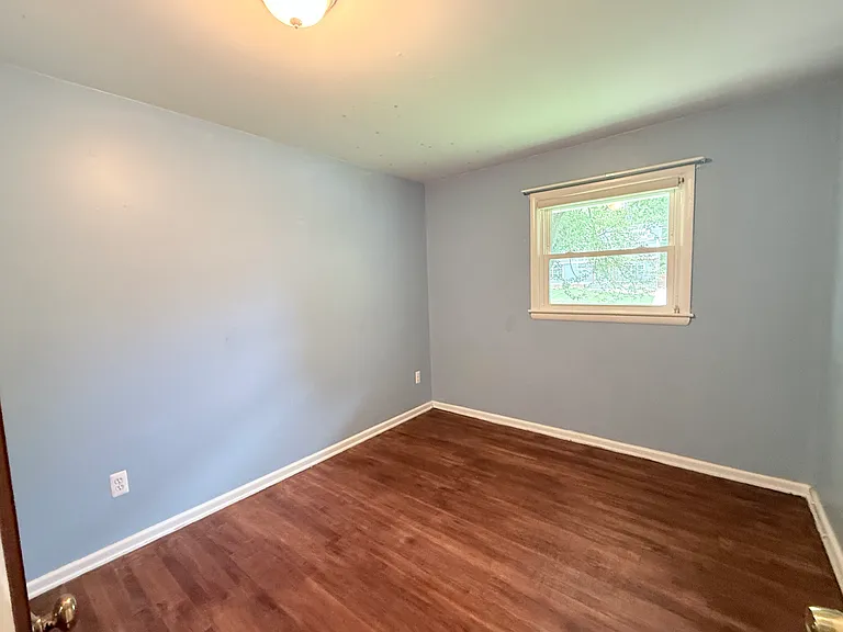 503 Gibson Dr SW — Photo 3