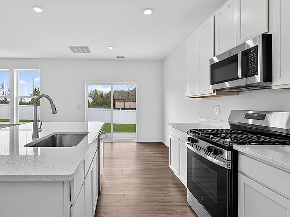 5th image of 4237 Meadowridge Rd