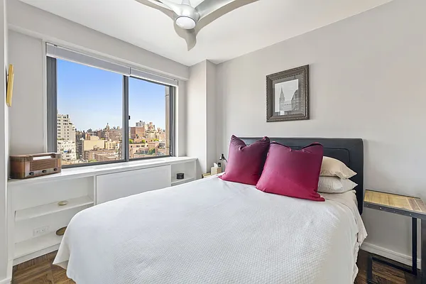 Rented by Compass | media 25