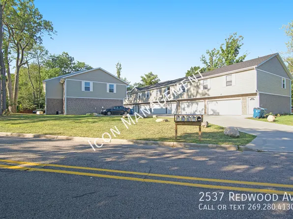 2537 Redwood Ave, Kalamazoo, MI 49006
