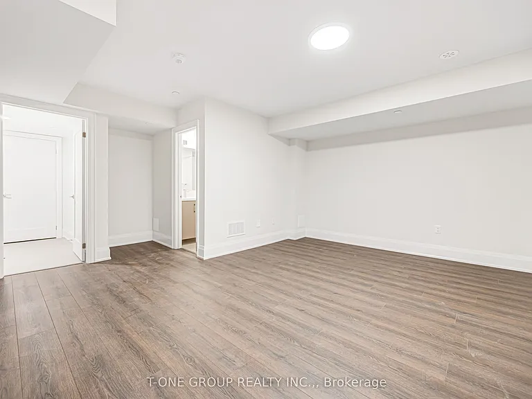 106 Grimsby Ln — Photo 47