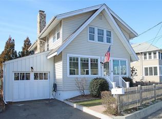 5 Waverly Rd, Branford, CT 06405