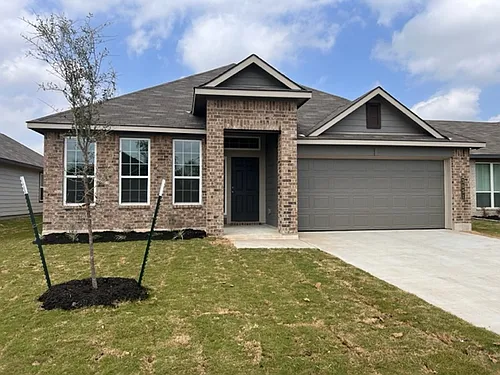 3051 Dade Loop Photo 1