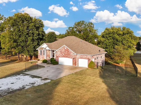 3802 N Bobolink Drive, Ozark, MO 65721
