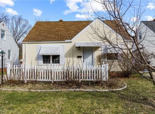 1621 Parker Dr, Mayfield Heights, OH 44124