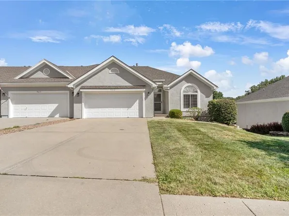 9613 N Locust Dr, Kansas City, MO 64155