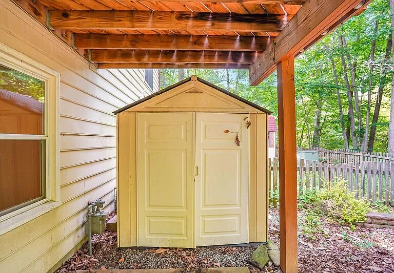 128 Kings Mill Dr — Photo 24