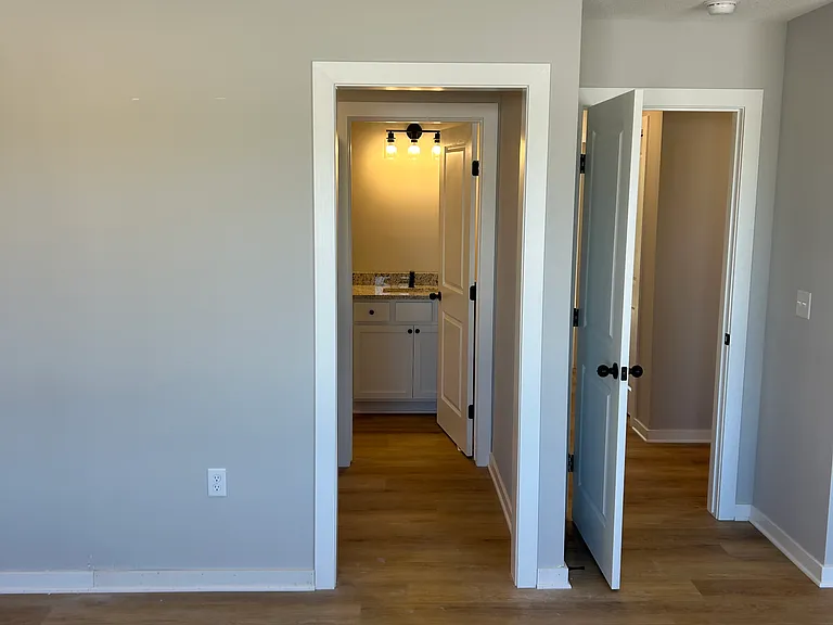 349 S Georgie Ave — Photo 8