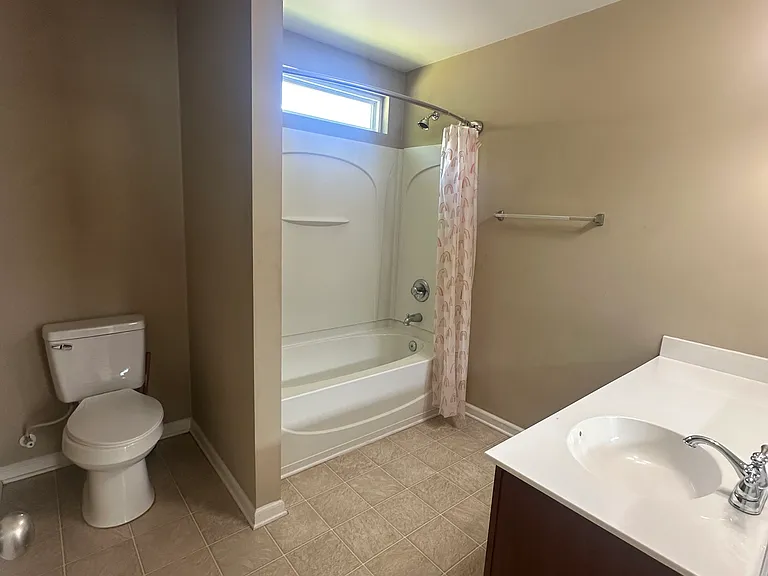 258 Killarney Trl — Photo 13