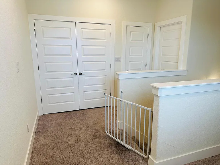 623 Parkline Dr — Photo 16