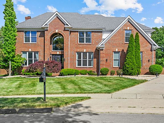 2nd image of 1301 Mumford Ln