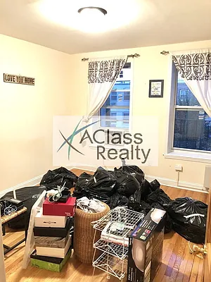 Rented by A Class Realty Long Island City LLC | media 15