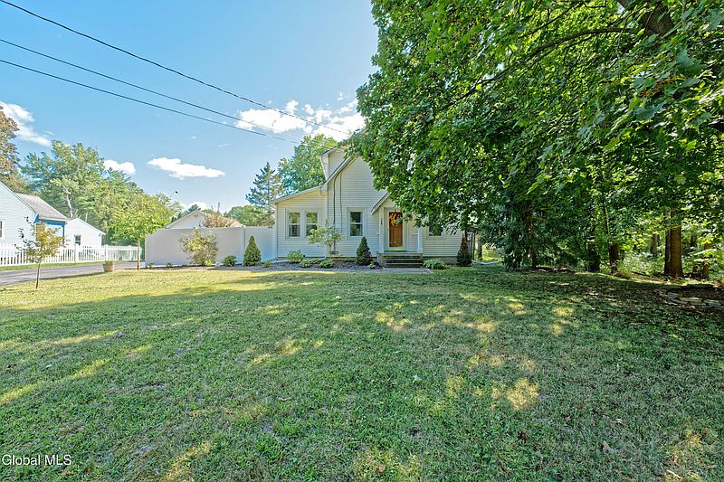 2nd image of 780 Feura Bush Road