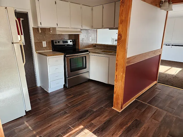 2 bed, 900 sqft, $1,100 — Photo 2