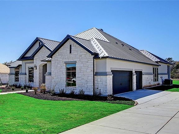 3rd image of 909 Coolabah Ave