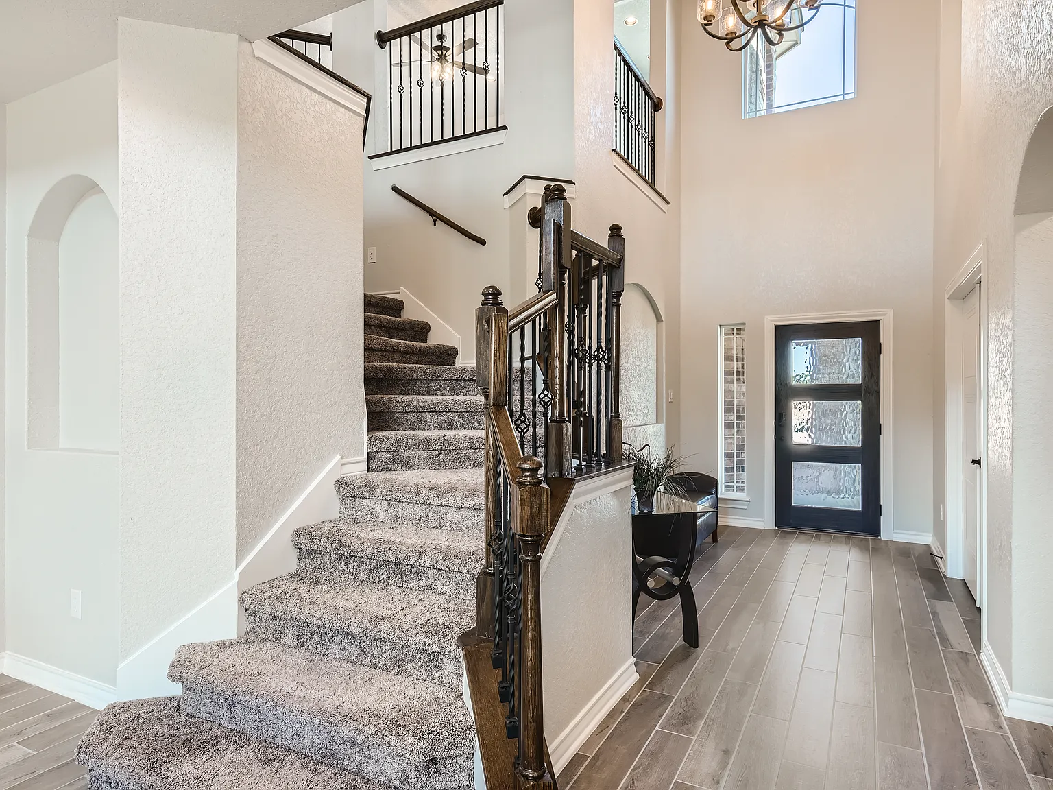 4 bed, 3094 sqft, $3,000 — Photo 3