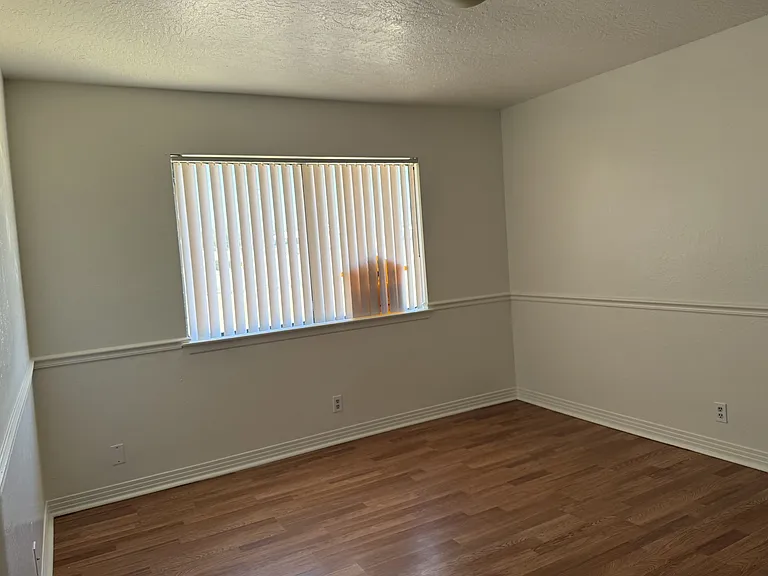 10867 Pinon Ave — Photo 6