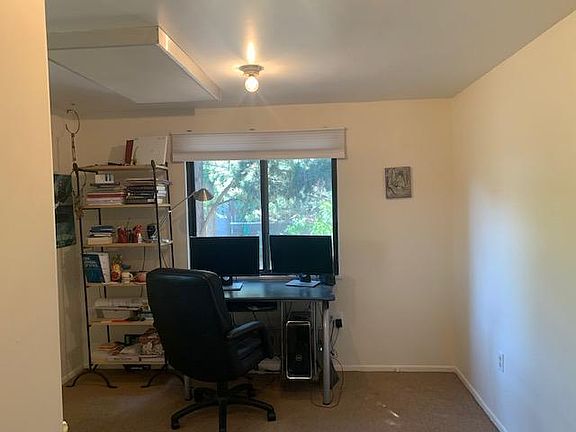 4th image of 205 Graceland Dr NE