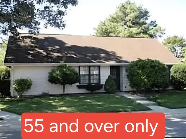 454A Chesterfield Ct, Manchester, NJ 08759