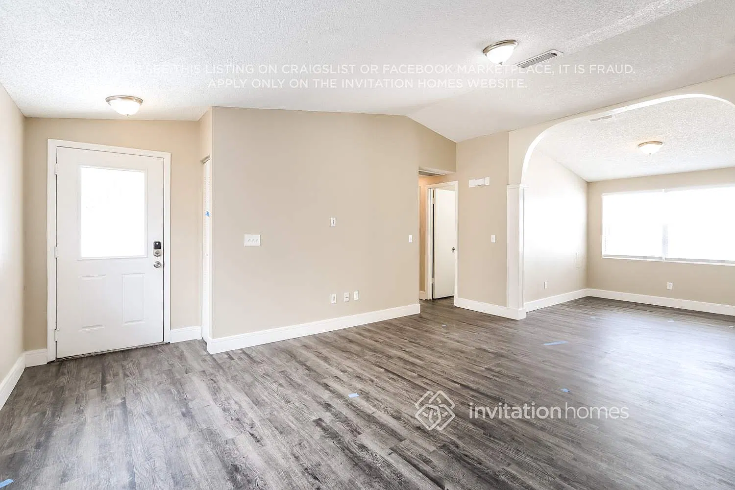 8205 Olivewood Pl Tampa, FL 33615 — Photo 3