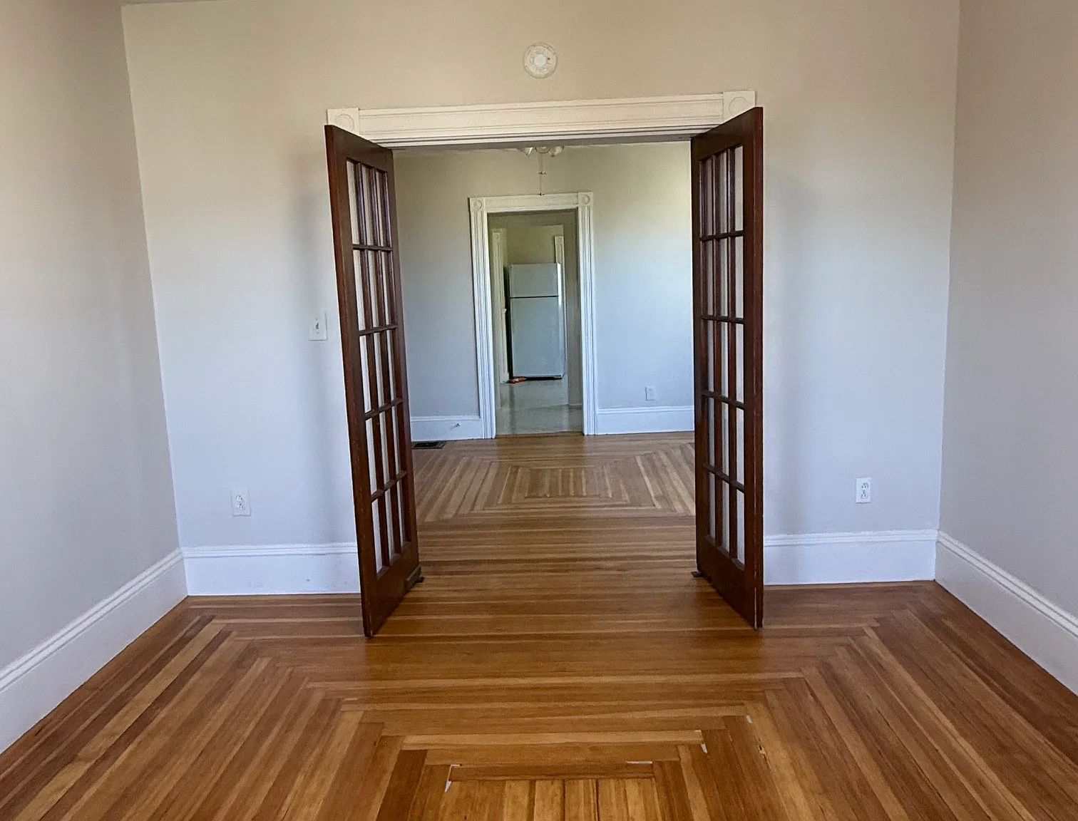 1 bed, 700 sqft, $2,100 — Photo 4