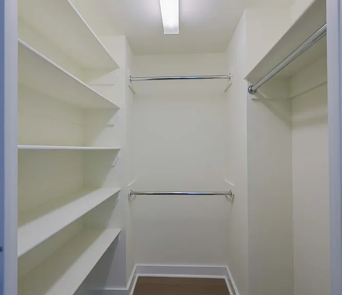 450 W 42nd St #44M — Photo 10