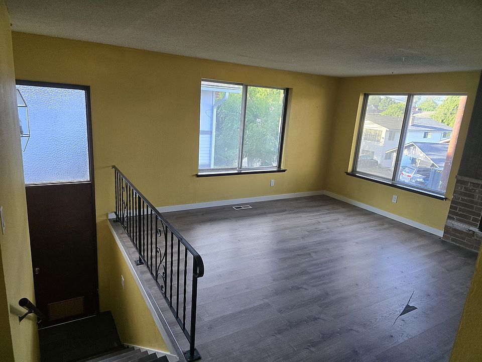 1st image of 7533 44th Ave S