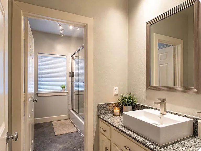 5302 Feagan St — Photo 2
