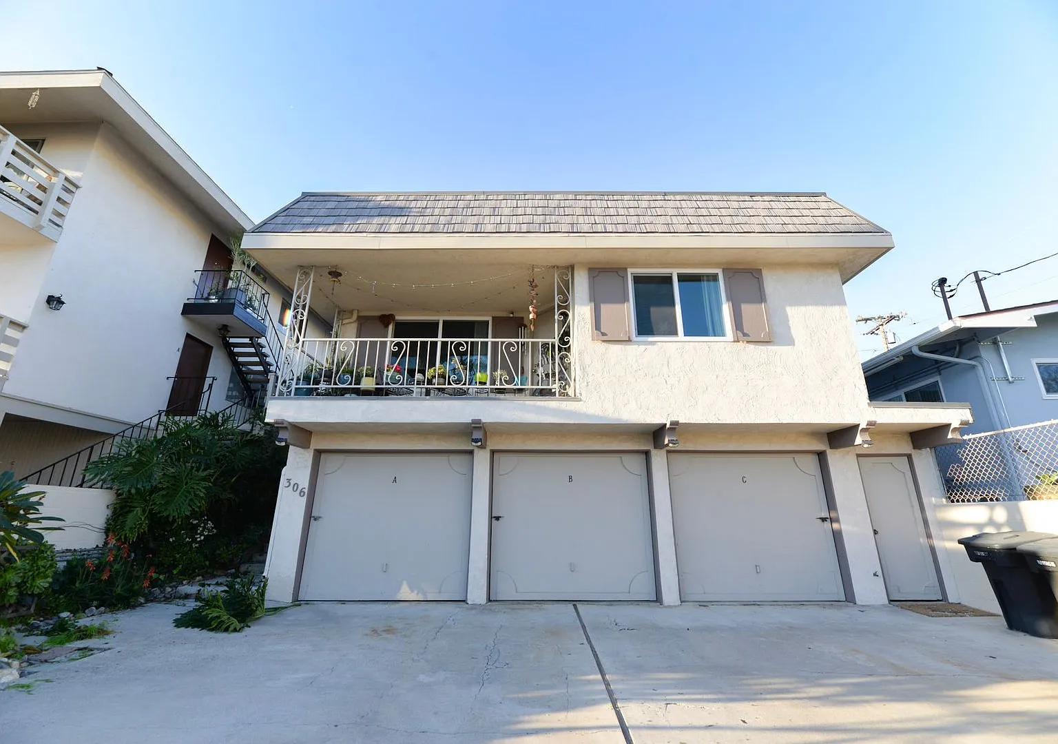 306 Avenida Granada — Photo 1