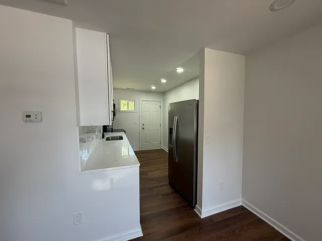 2 bed, 800 sqft, $1,000 — Photo 3