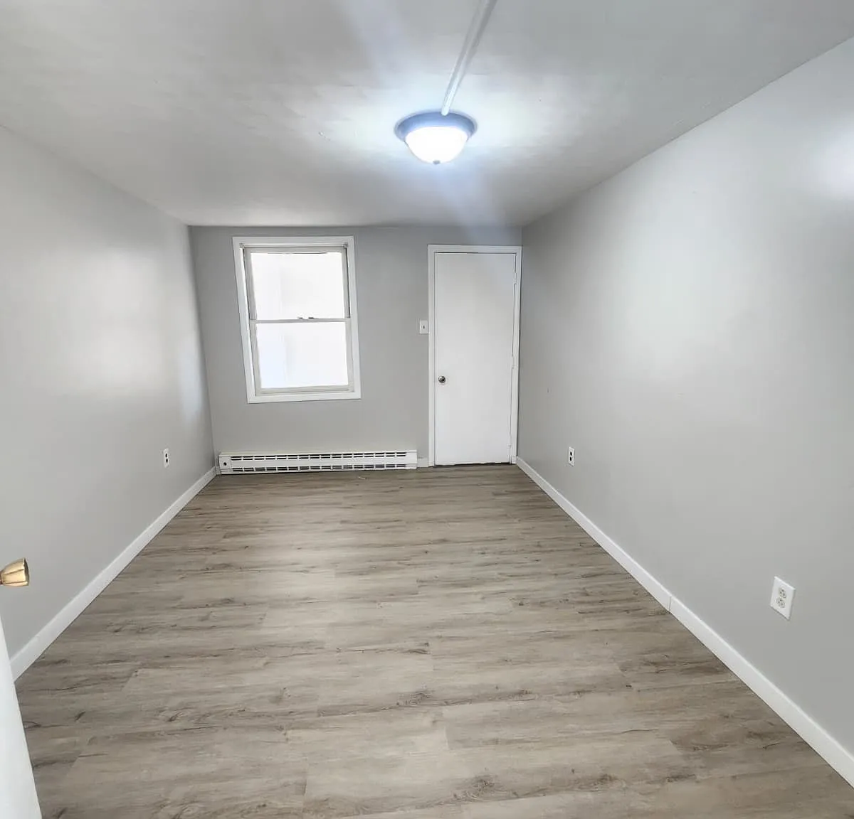 2 bed, $1,100 — Photo 2